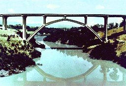 PONTE AD ARCO LEVANE