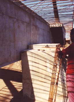 FASE COSTRUTTIVA DEL PONTE SUL RUSIZI